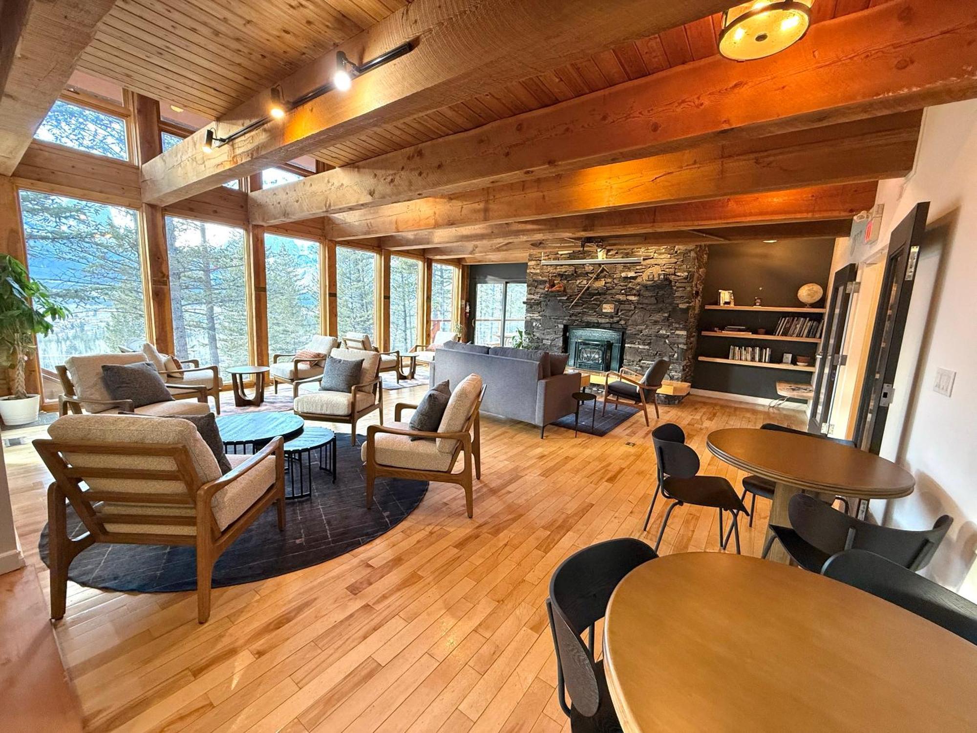 Canmore Alpine Hostel - Alpine Club Of Canada Eksteriør billede